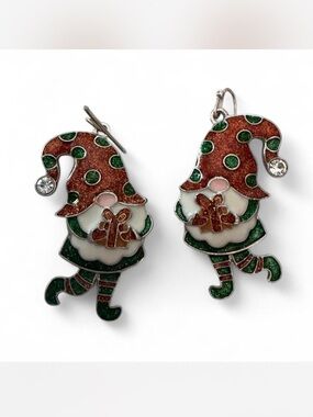 Holiday/Christmas gnome dangling earrings
